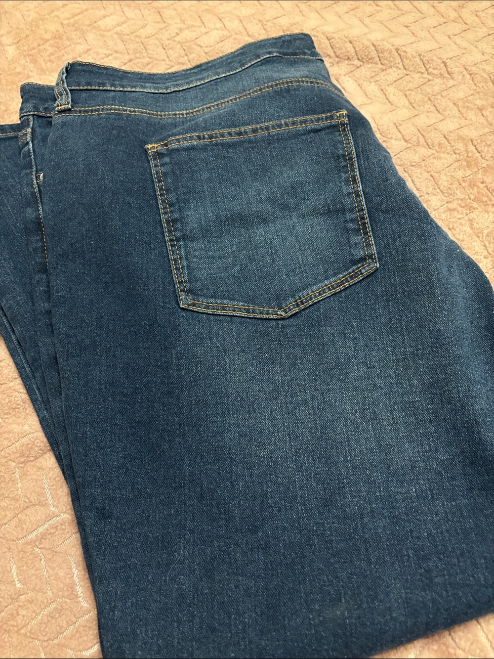 Women's Straight Leg Jeans in Dark Blue Denim